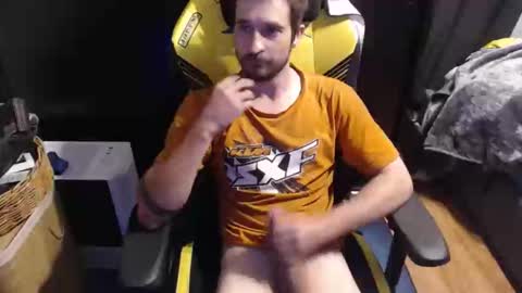 Snapshot of haydxxx chatting on 4, 12, 2025 Haydxxx online show from 4, 12, 2025