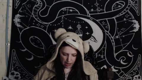 Hayle Woods online show from 5, 12, 2024