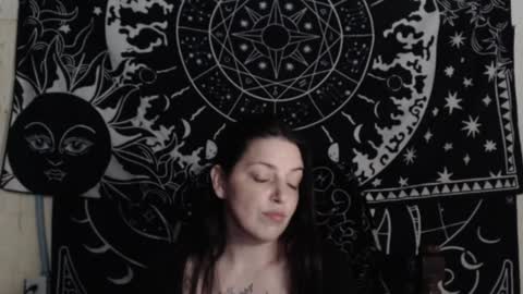 Hayle Woods online show from 19, 12, 2024