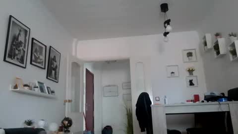 haze_john online show from 20, 4, 2026