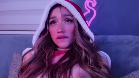 Snapshot of hazeeell chatting on 31, 12, 2024 Marie online show from 31, 12, 2024