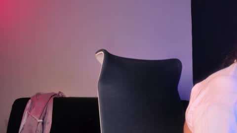 Snapshot of hazeeell chatting on 10, 9, 2025 Marie online show from 10, 9, 2025