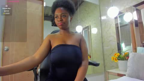 hazel_lanee online show from 5, 10, 2025