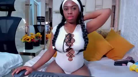 Snapshot of hazel_lanee chatting on 9, 7, 2026 hazel_lanee online show from 9, 7, 2026