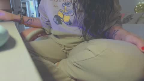 Hazel online show from 27, 2, 2025