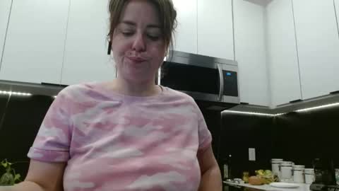 Hazel online show from 8, 4, 2026