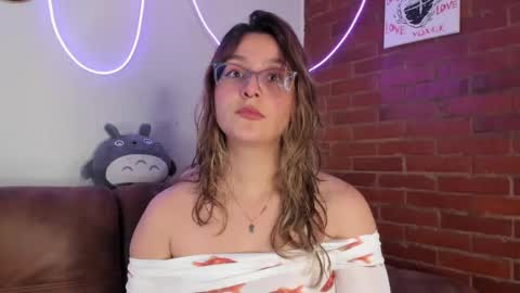 Hazel Brown online show from 26, 2, 2025