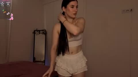 hazelhayess online show from 27, 6, 2026
