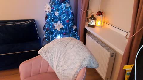 Heaven girl online show from 17, 12, 2024