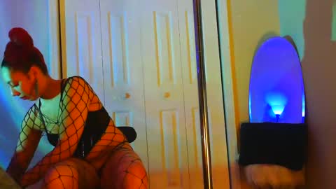 Heavenllyy online show from 11, 1, 2025