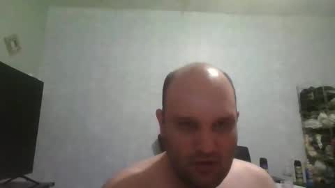 Snapshot of heavy_rebellxc chatting on 5, 2, 2025 Heavy Rebell online show from 5, 2, 2025