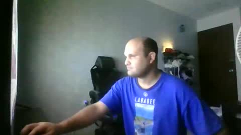 Snapshot of heavy_rebellxc chatting on 21, 2, 2025 Heavy Rebell online show from 21, 2, 2025