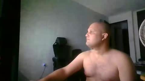 Snapshot of heavy_rebellxc chatting on 26, 2, 2025 Heavy Rebell online show from 26, 2, 2025