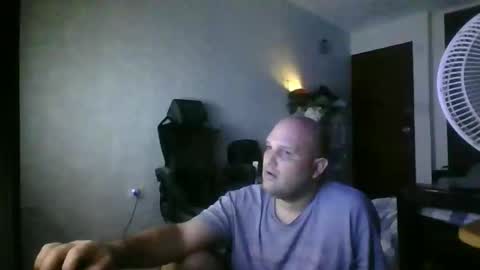 Snapshot of heavy_rebellxc chatting on 28, 2, 2025 Heavy Rebell online show from 28, 2, 2025