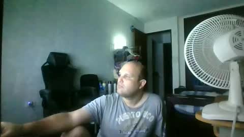 Snapshot of heavy_rebellxc chatting on 2, 10, 2025 Heavy Rebell online show from 2, 10, 2025