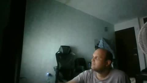 Snapshot of heavy_rebellxc chatting on 6, 10, 2025 Heavy Rebell online show from 6, 10, 2025