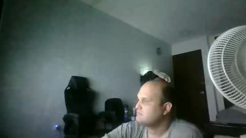 Snapshot of heavy_rebellxc chatting on 13, 10, 2025 Heavy Rebell online show from 13, 10, 2025