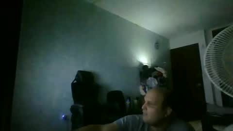 Snapshot of heavy_rebellxc chatting on 23, 10, 2025 Heavy Rebell online show from 23, 10, 2025