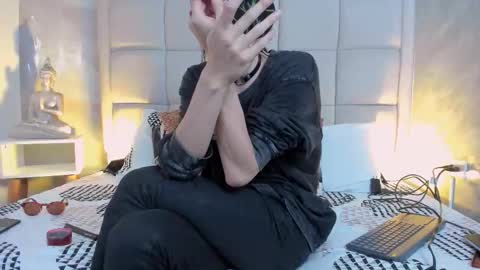 Keira Hecate online show from 14, 12, 2025