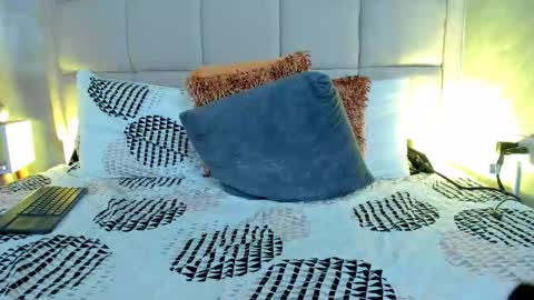 Keira Hecate online show from 21, 2, 2026