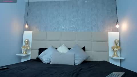 Keira Hecate online show from 27, 4, 2026