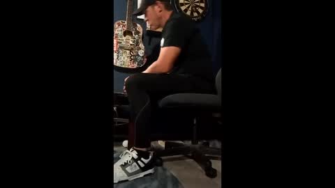 Snapshot of hecatoncheires187420 chatting on 19, 12, 2025 hecatoncheires187420 online show from 19, 12, 2025