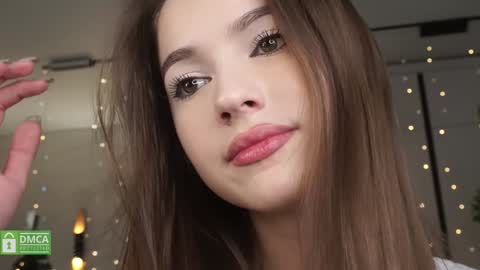 Snapshot of hecola chatting on 26, 12, 2024 Nika next stream 200pm GMT online show from 26, 12, 2024