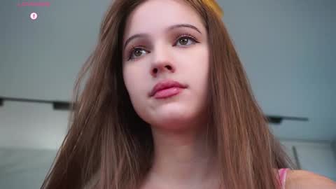 Snapshot of hecola chatting on 3, 11, 2025 Nika next stream 200pm GMT online show from 3, 11, 2025