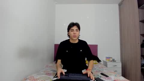 heellboy_ online show from 25, 2, 2026