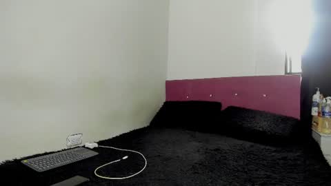 heellboy_ online show from 25, 6, 2026