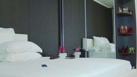 Helen online show from 25, 12, 2024