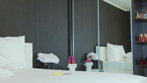 Helen online show from 31, 12, 2024