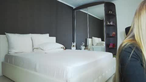 Helen online show from 28, 4, 2026