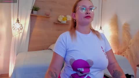 ANTARA REY online show from 16, 9, 2025