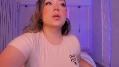 Snapshot of heidy_jhons chatting on 21, 10, 2025 Heidy online show from 21, 10, 2025