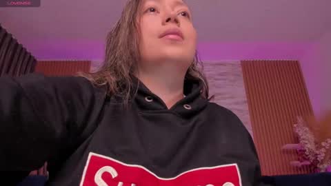 Snapshot of heidy_jhons chatting on 7, 11, 2025 Heidy online show from 7, 11, 2025