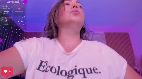 Snapshot of heidy_jhons chatting on 22, 11, 2025 Heidy online show from 22, 11, 2025