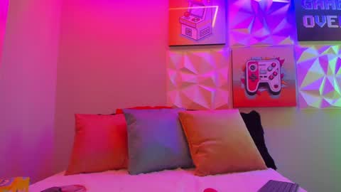   online show from 31, 1, 2025