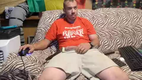 Snapshot of heisherrmann chatting on 12, 7, 2026 xxScubaStevexx online show from 12, 7, 2026