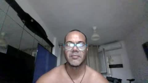 Snapshot of heistt chatting on 5, 10, 2025 Heist Stein online show from 5, 10, 2025