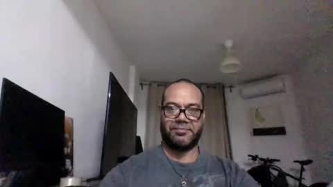 Snapshot of heistt chatting on 26, 11, 2025 Heist Stein online show from 26, 11, 2025