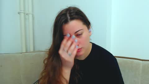 helen_adams_ online show from 15, 1, 2025