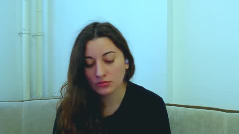 helen_adams_ online show from 14, 2, 2025