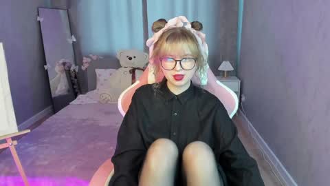 Helen Carson online show from 21, 4, 2026