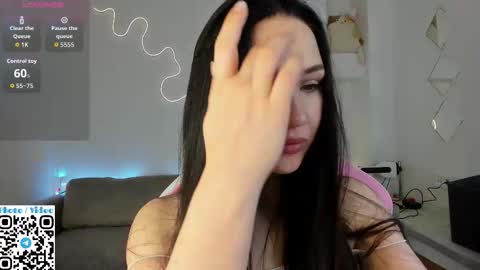 helen_spark online show from 27, 10, 2025