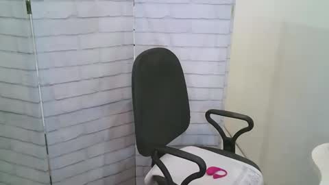 Snapshot of helen_xi chatting on 25, 2, 2026 Helen online show from 25, 2, 2026