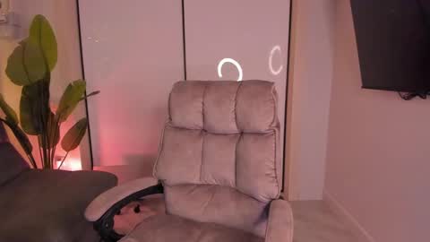 Helen online show from 9, 1, 2025