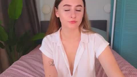 Snapshot of helena_lorente chatting on 6, 8, 2026 Helen online show from 6, 8, 2026