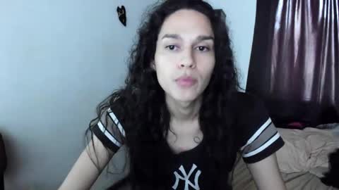helena_spellman online show from 10, 10, 2025