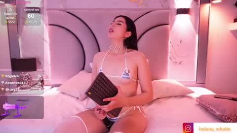 helena_whaite online show from 4, 6, 2026
